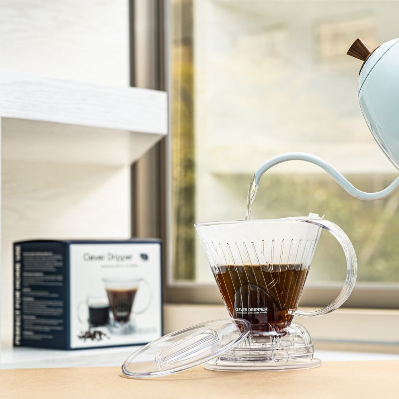 Clever Dripper with coffee pour over from gooseneck kettle